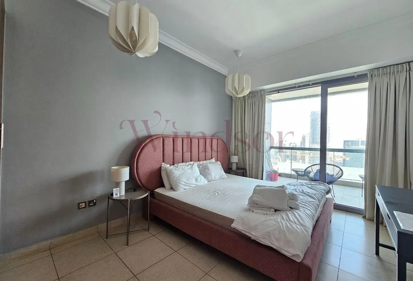 12 Cheques | Large Layout | Fully Furnished