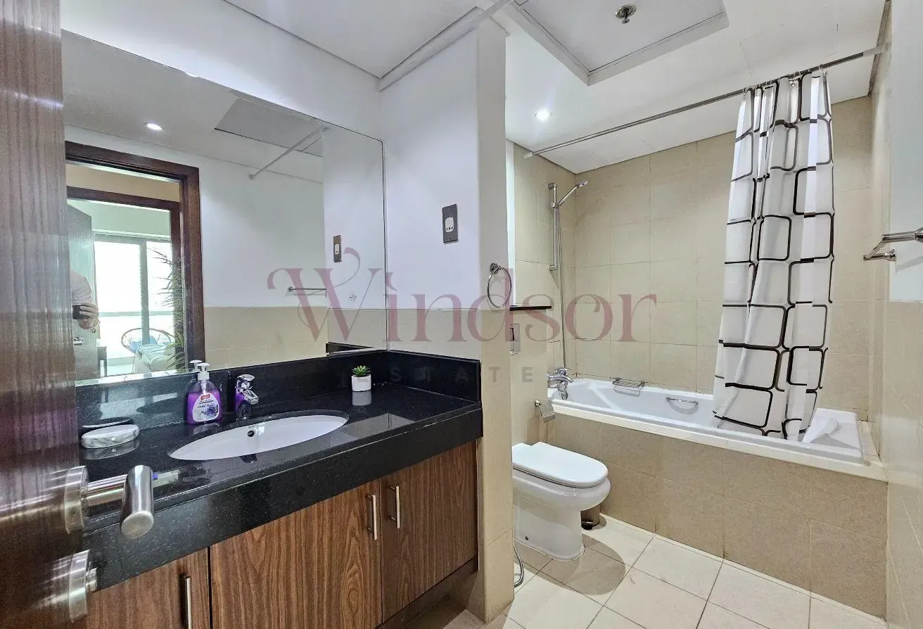 12 Cheques | Large Layout | Fully Furnished