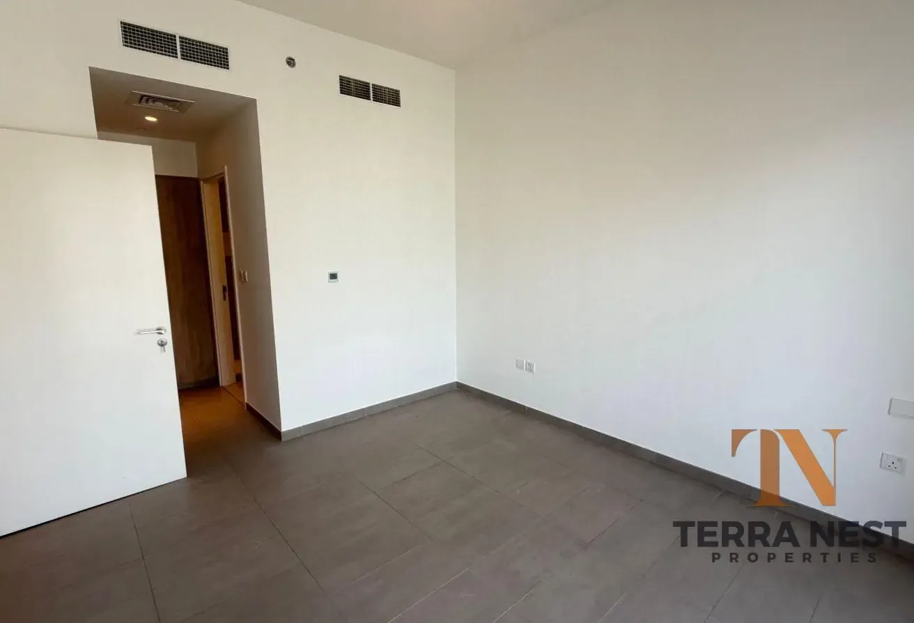 BRIGHT 3 BR | BIGGER LAYOUT | COMMUNITY VIEW