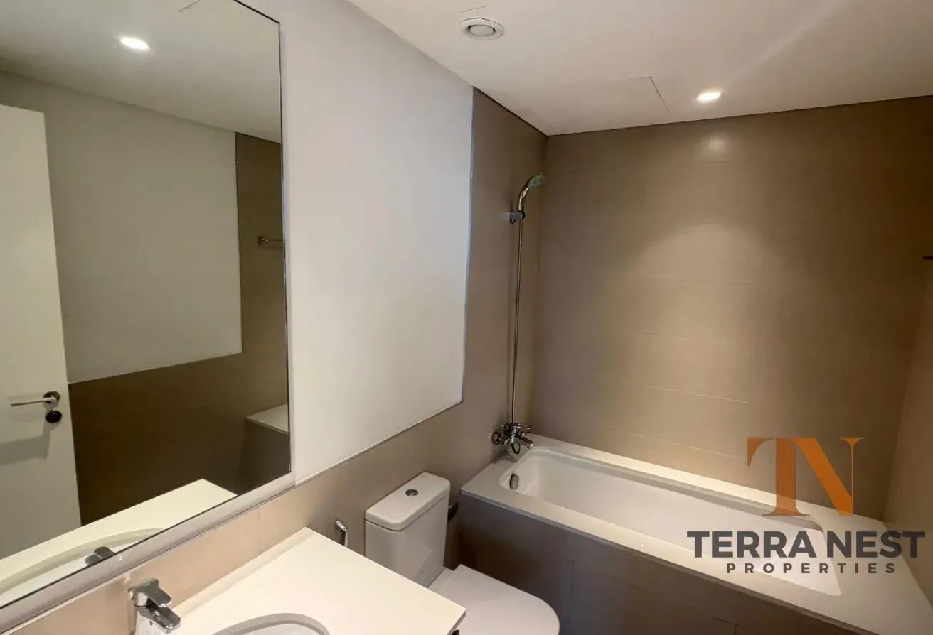 BRIGHT 3 BR | BIGGER LAYOUT | COMMUNITY VIEW