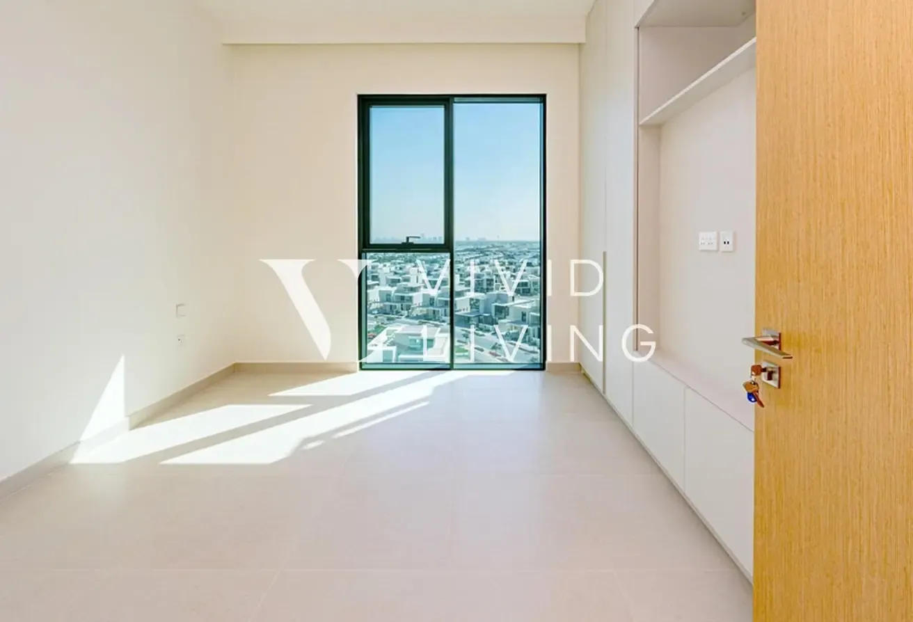 BRAND NEW | HIGH FLOOR | VILLA VIEW