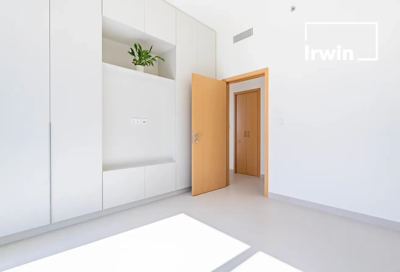 Close to Mall | Brand New | Vacant Now