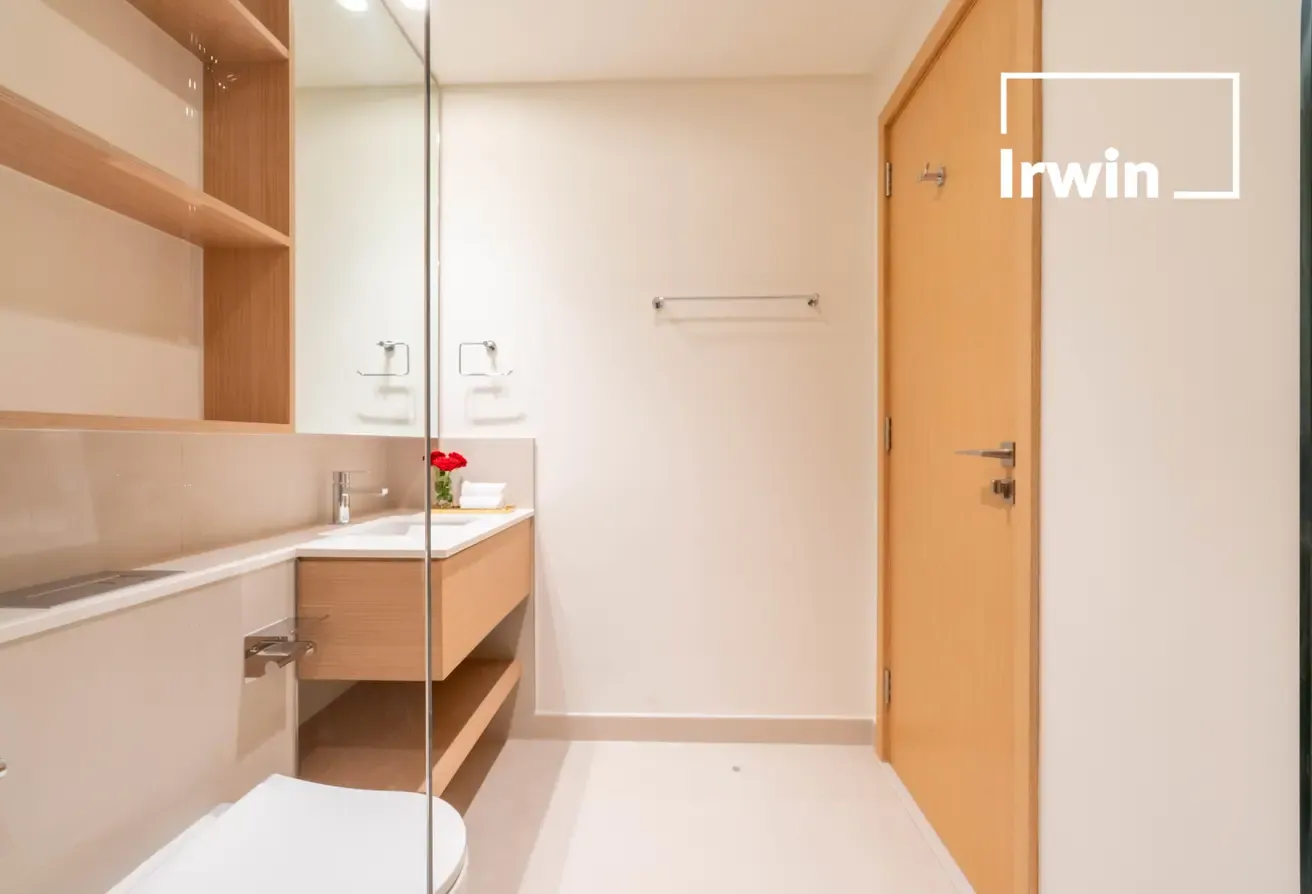 Close to Mall | Brand New | Vacant Now