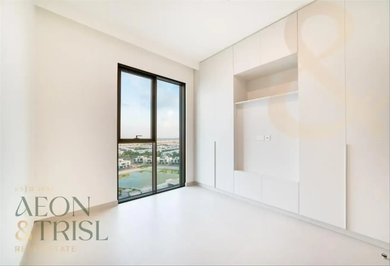 Brand New 1BR | Direct on the Park | Ready to Move