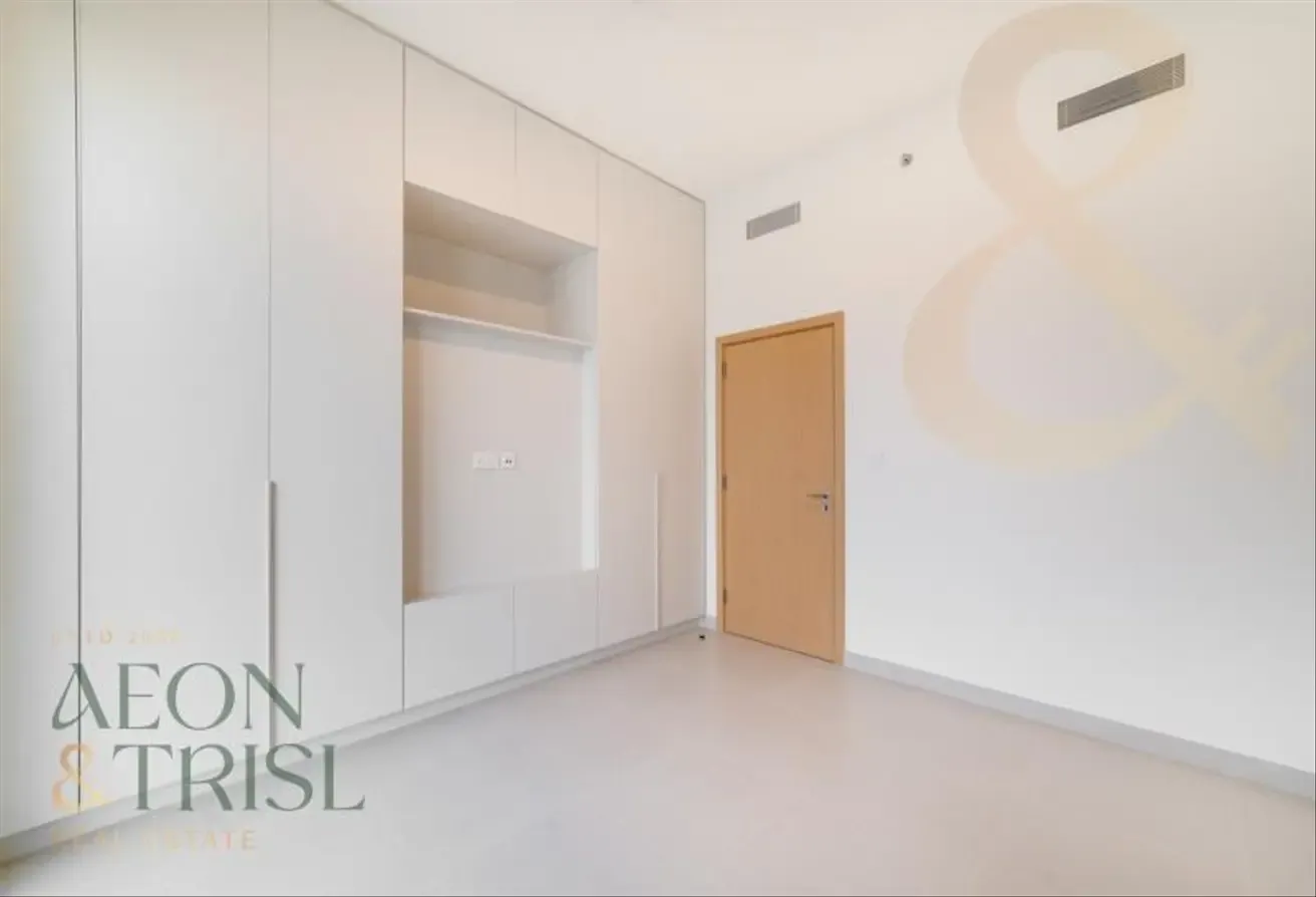 Brand New 1BR | Direct on the Park | Ready to Move