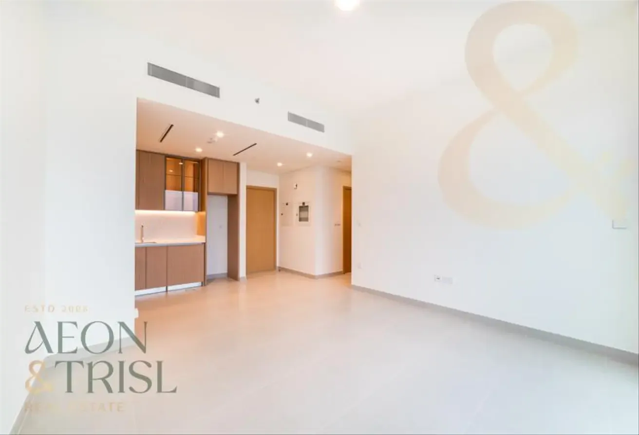 Brand New 1BR | Direct on the Park | Ready to Move