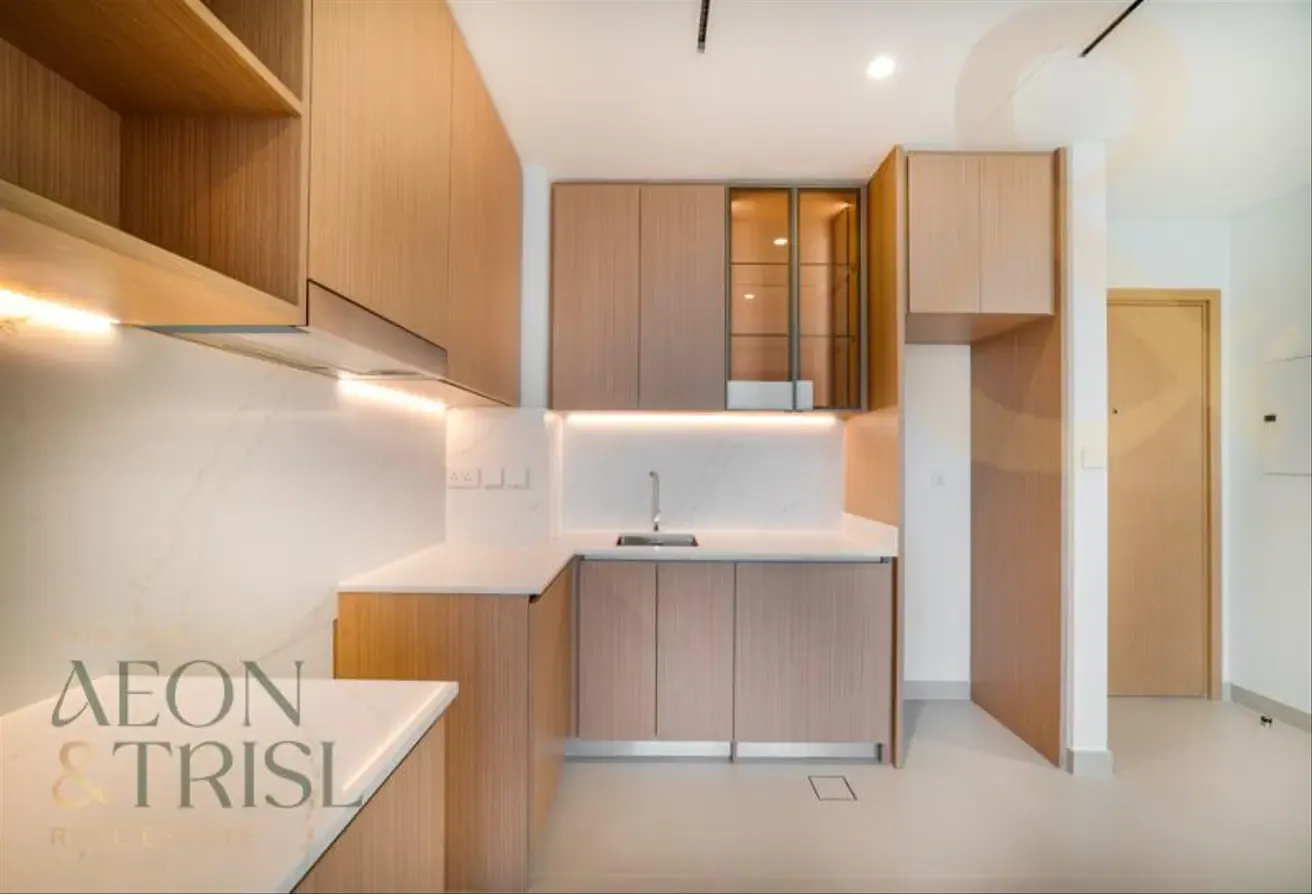 Brand New 1BR | Direct on the Park | Ready to Move