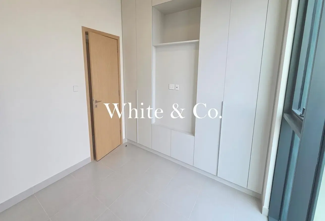 LARGE TERRACE | OVERLOOKING | CHILLER FREE