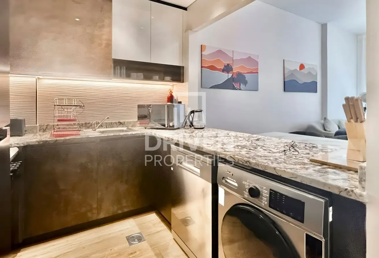 Available Feb | All Bills Included | Marina View