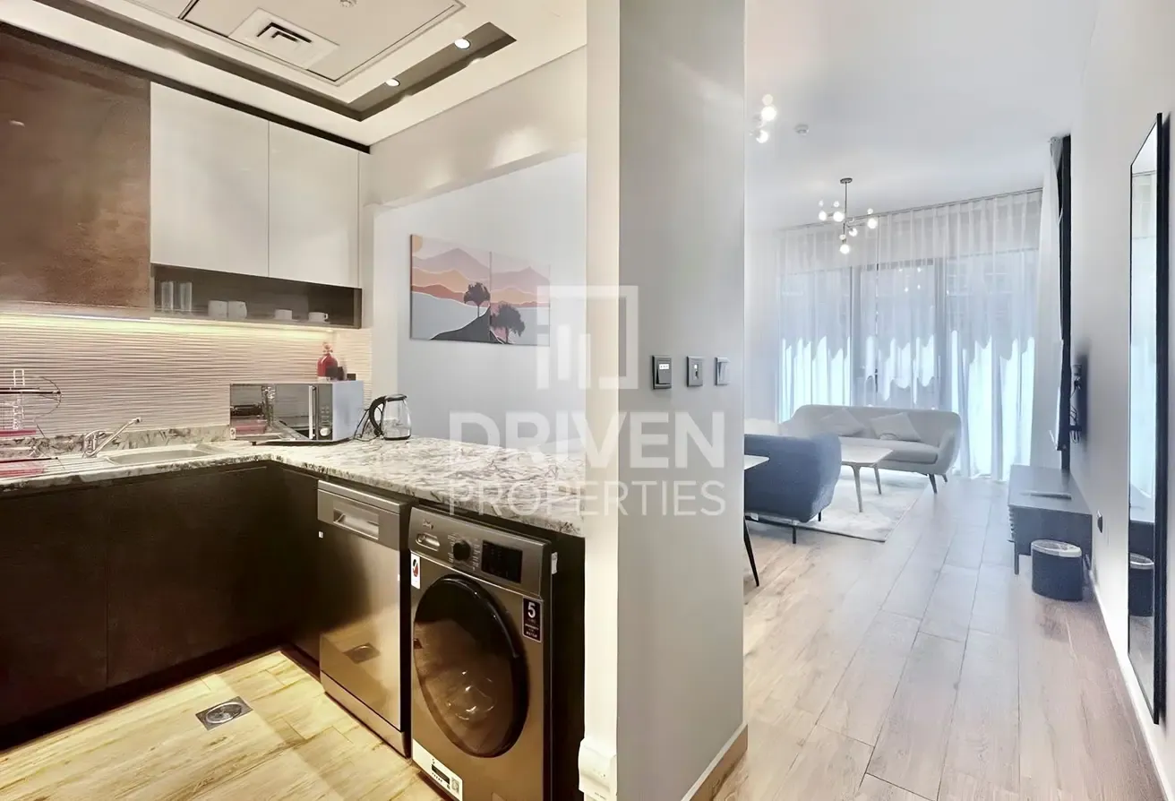 Available Feb | All Bills Included | Marina View