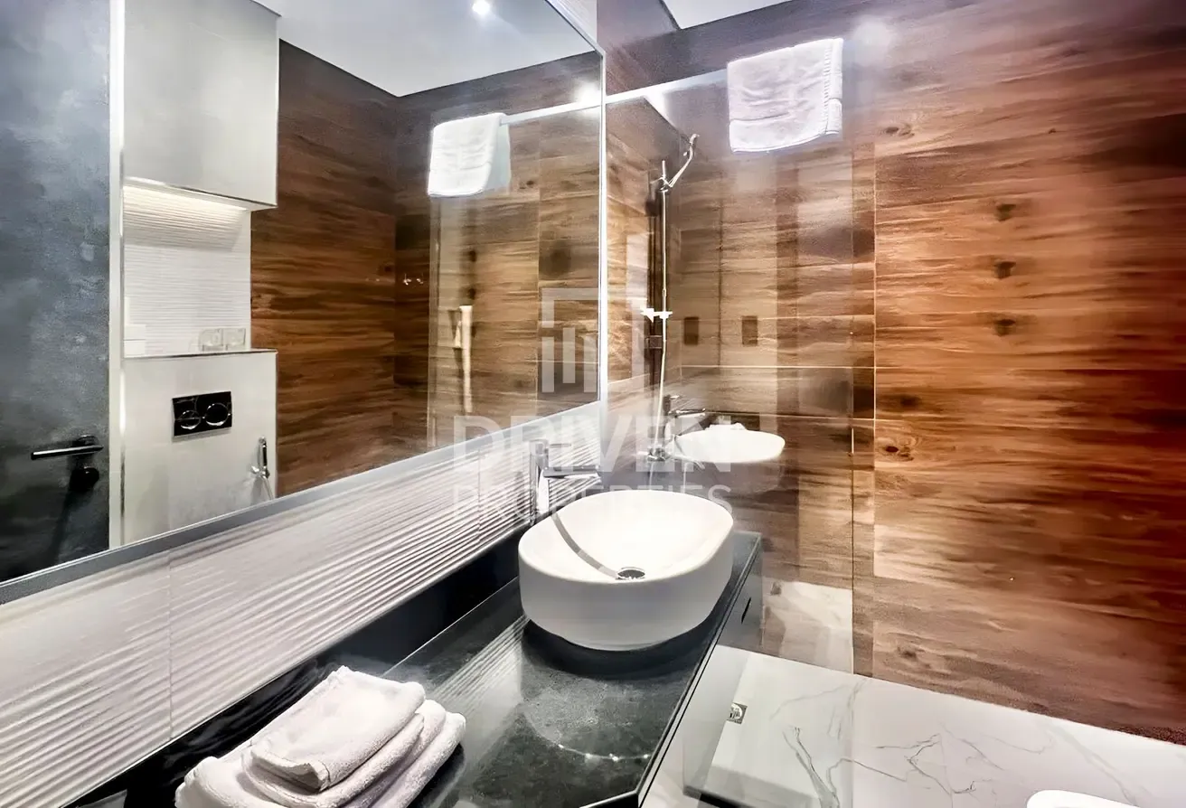 Available Feb | All Bills Included | Marina View