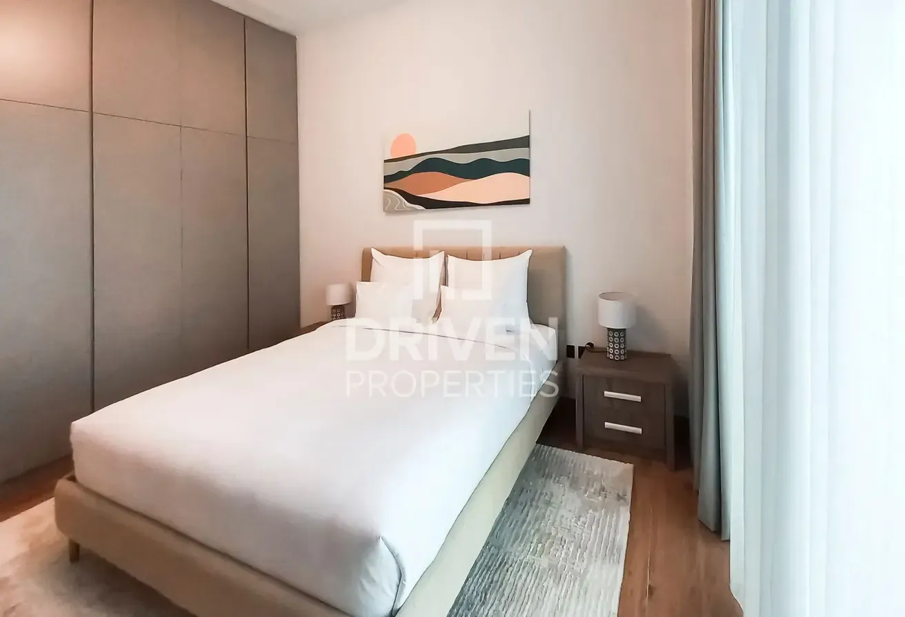 Vacant | All Bills Included | Close to Mall