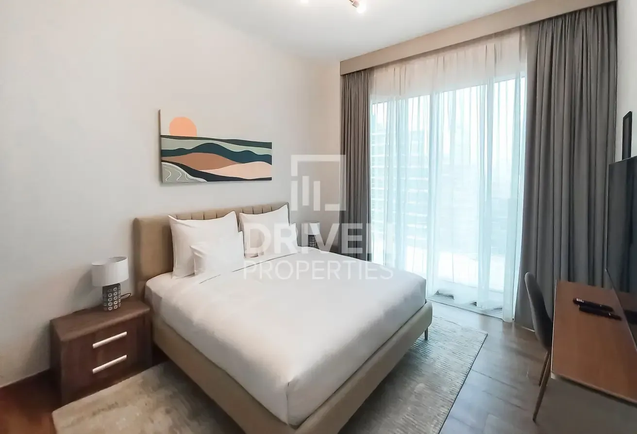 Vacant | All Bills Included | Close to Mall