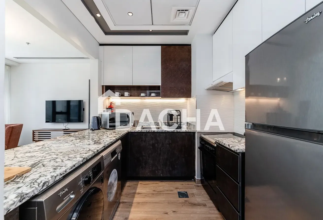Bills Included | Marina View | Marina View