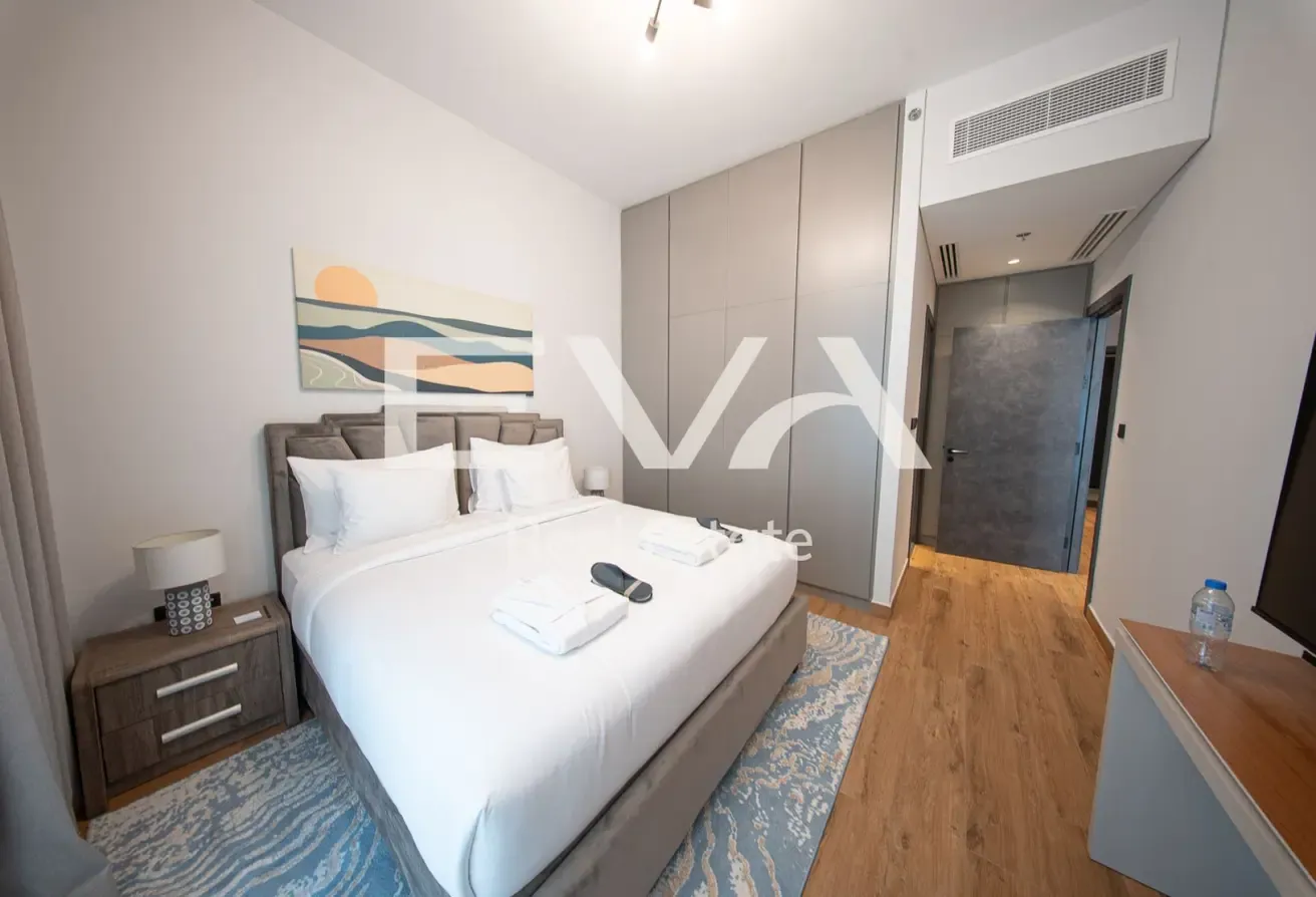 PARTIAL MARINA VIEW | ALL BILLS INCLUDED | VACANT