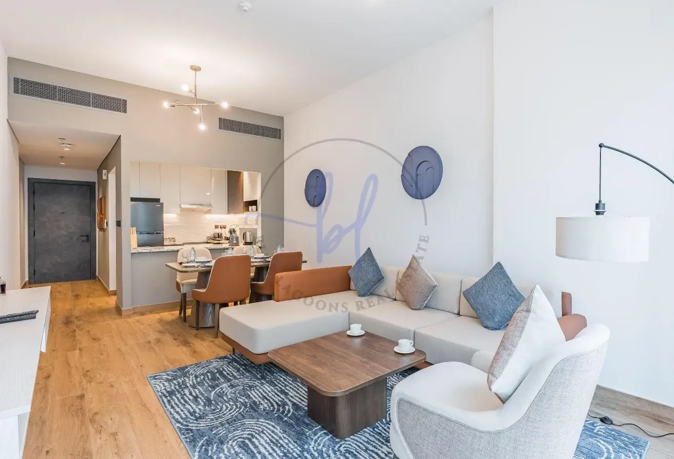 Expansive Marina Vistas | All-Inclusive | Grab now