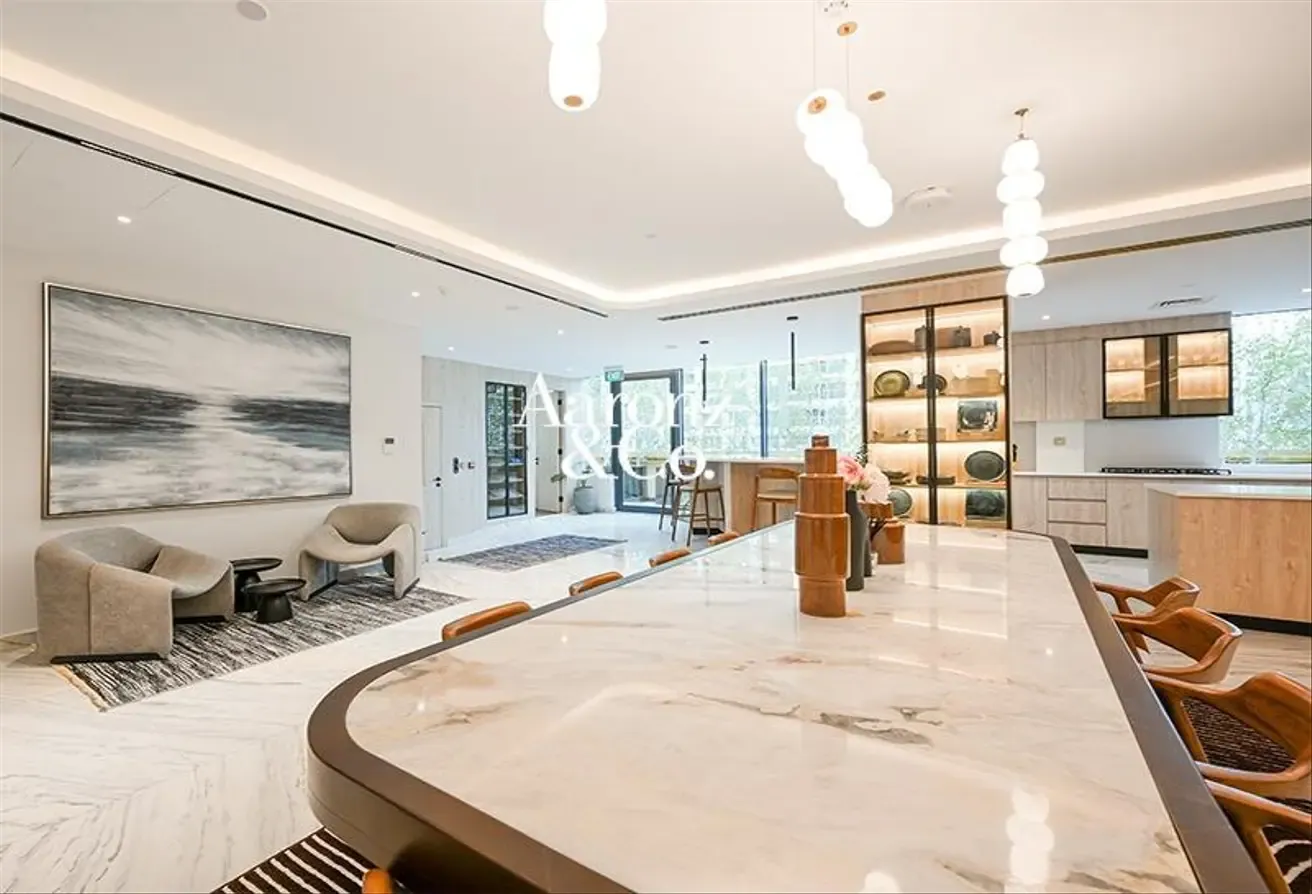 5BHK Furnished | Marina View | Private Facilities