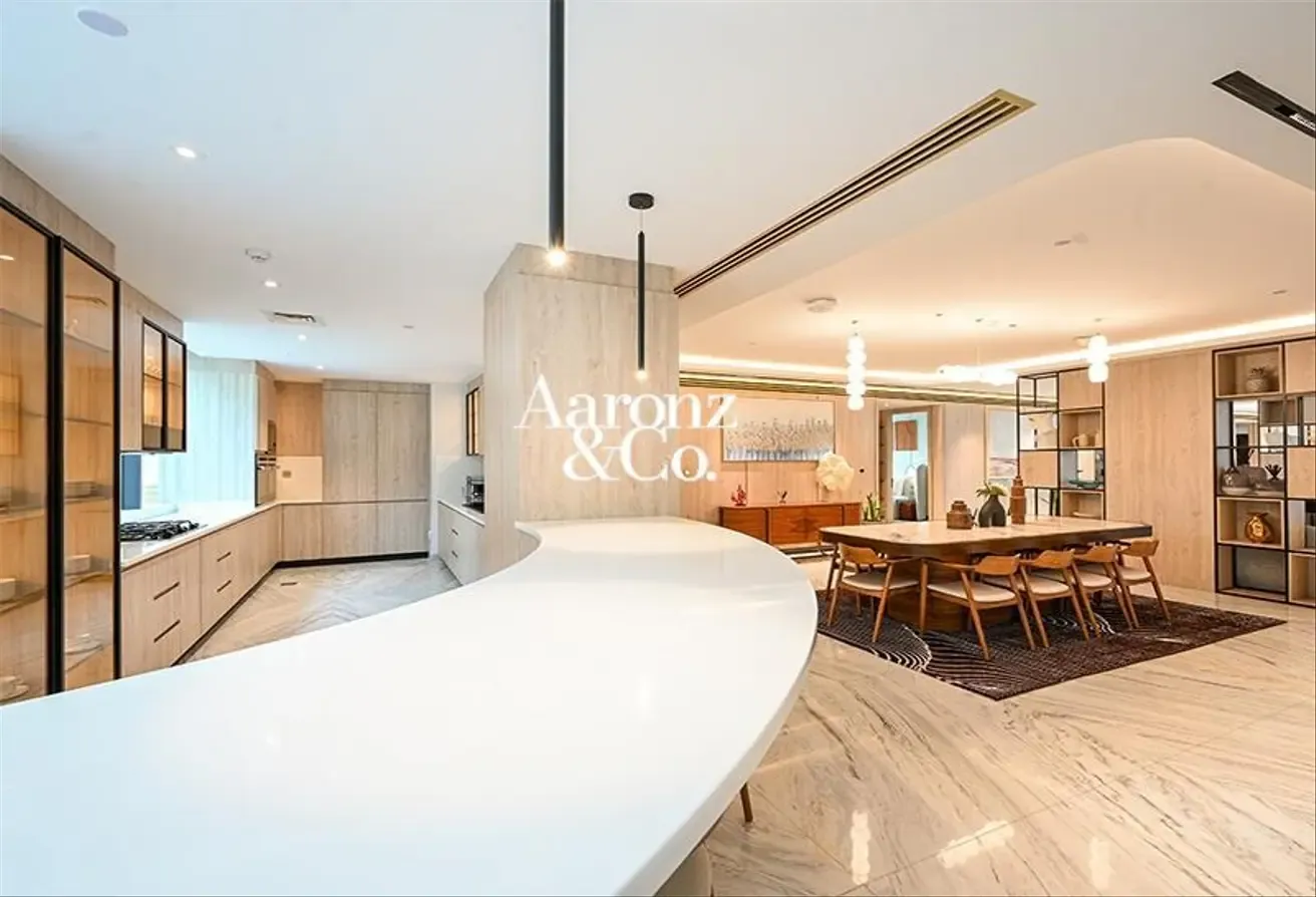 5BHK Furnished | Marina View | Private Facilities
