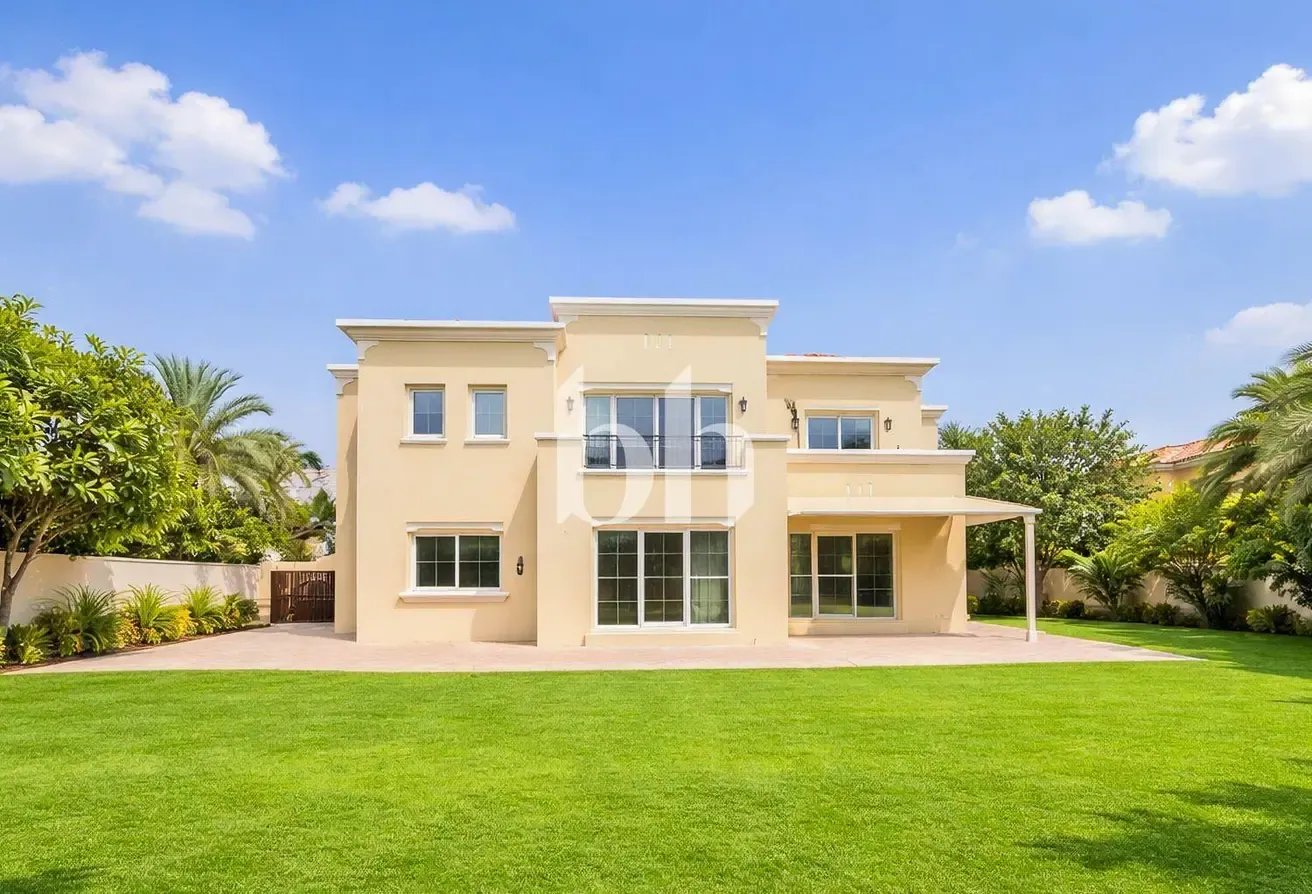 Single Row | Huge Plot | Type 16 | Maids