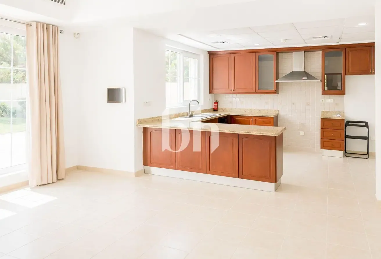 Single Row | Huge Plot | Type 16 | Maids