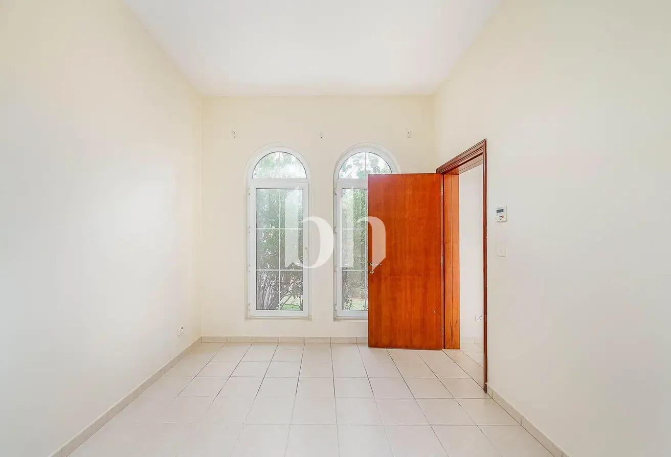 Single Row | Huge Plot | Type 16 | Maids