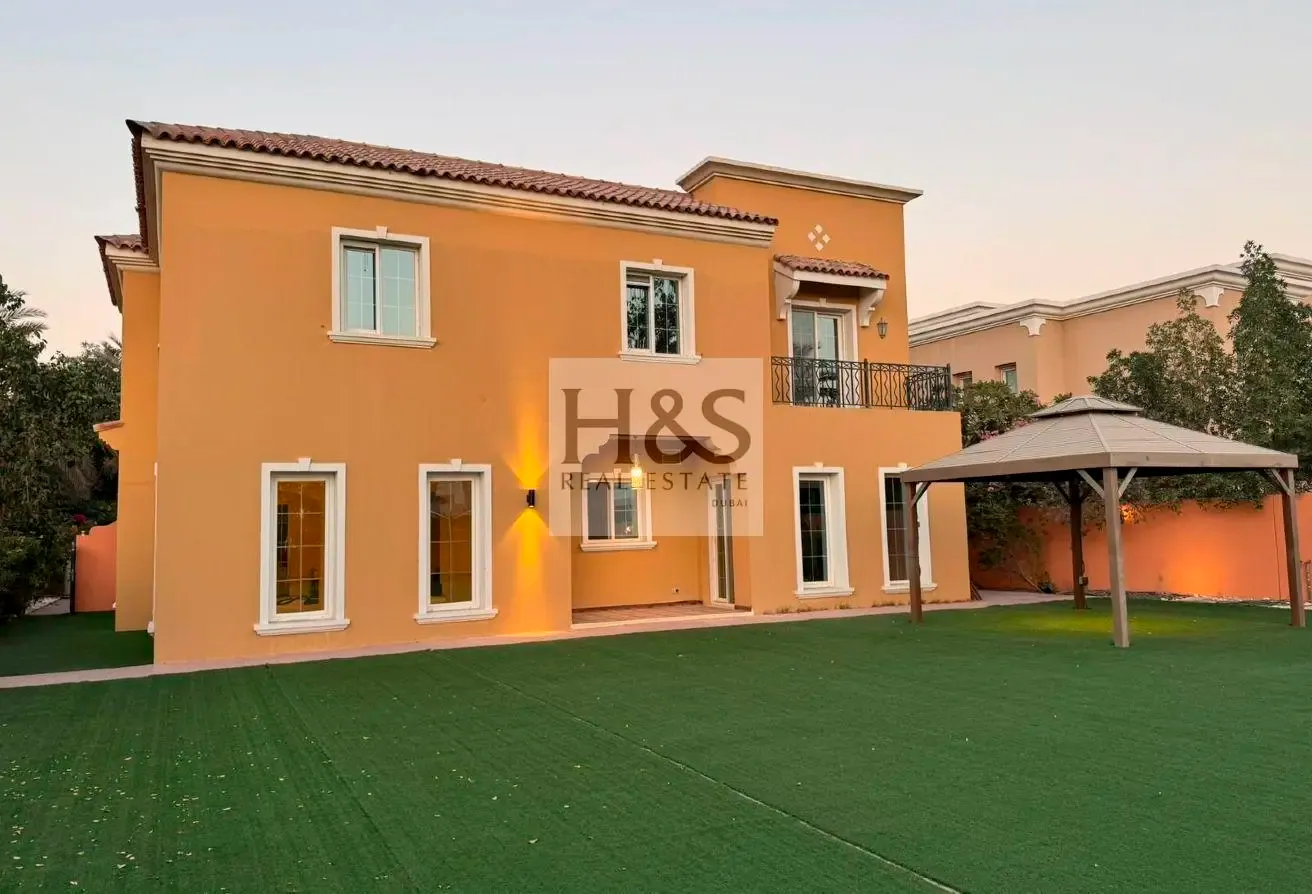 4 Bed | Standalone Villa | Private Garden | Vacant