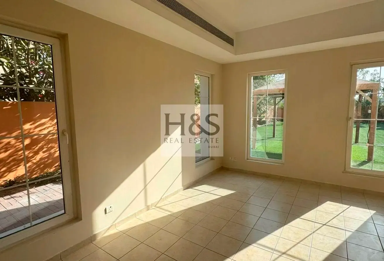 4 Bed | Standalone Villa | Private Garden | Vacant