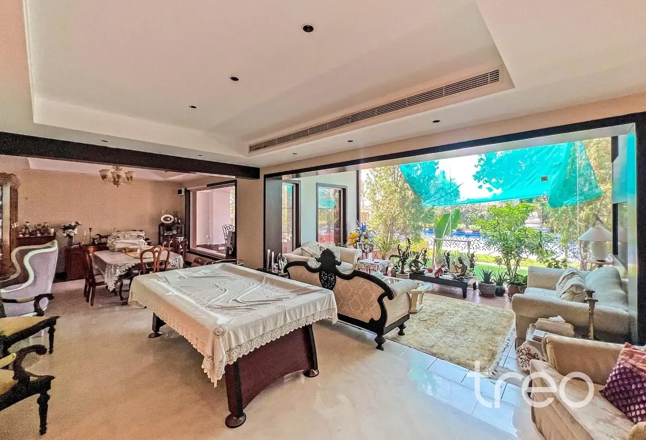 Type 12 | Golf Course View | Private Pool