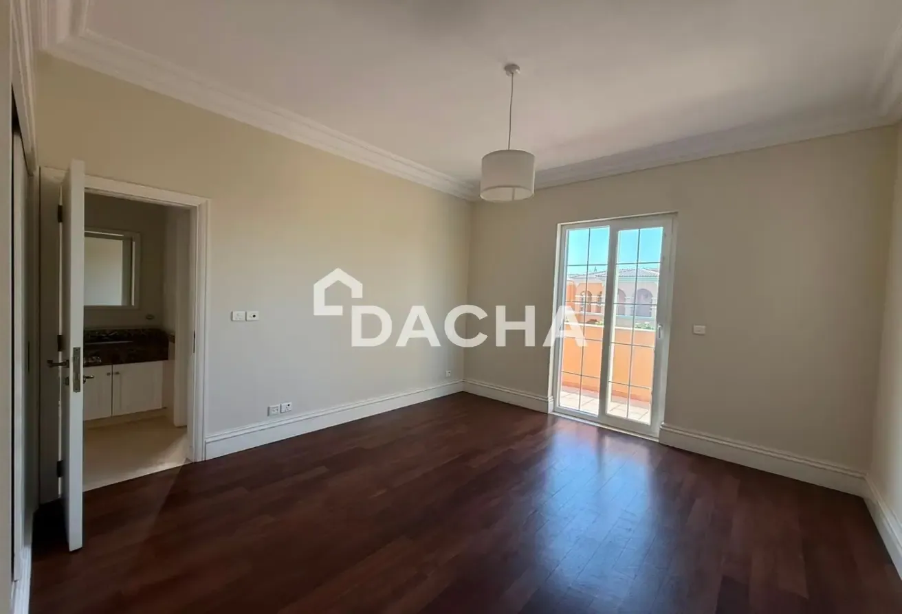 Huge Plot | Vacant | Prime Location