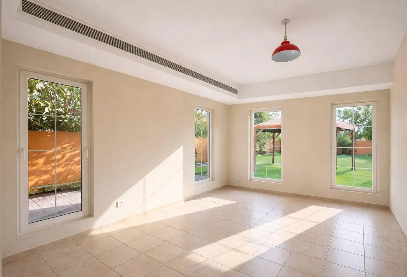 SPACIOUS | WELL MAINTAINED | PRIME LOCATION