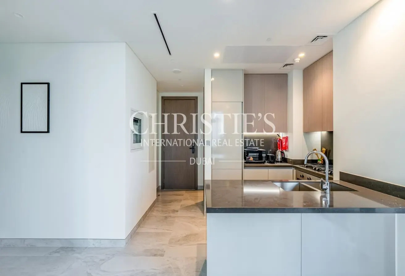 Signature Collection | Canal Views | Furnished