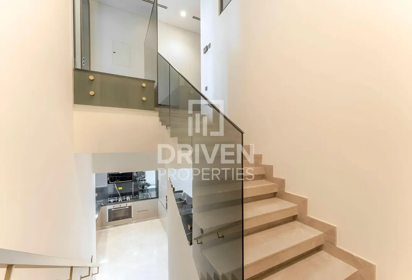 Waterfront Living | Elegant Apt | Ready to Move in