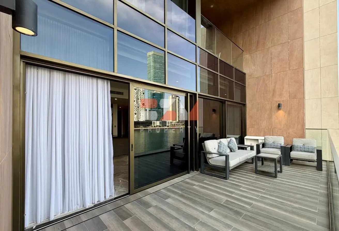 Rare 3BR Duplex | Waterfront | Offers Welcome