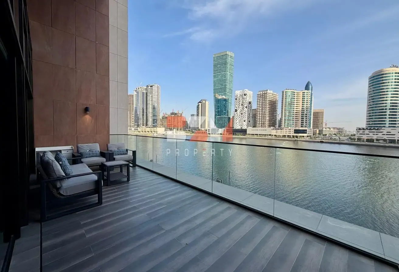 Rare 3BR Duplex | Waterfront | Offers Welcome
