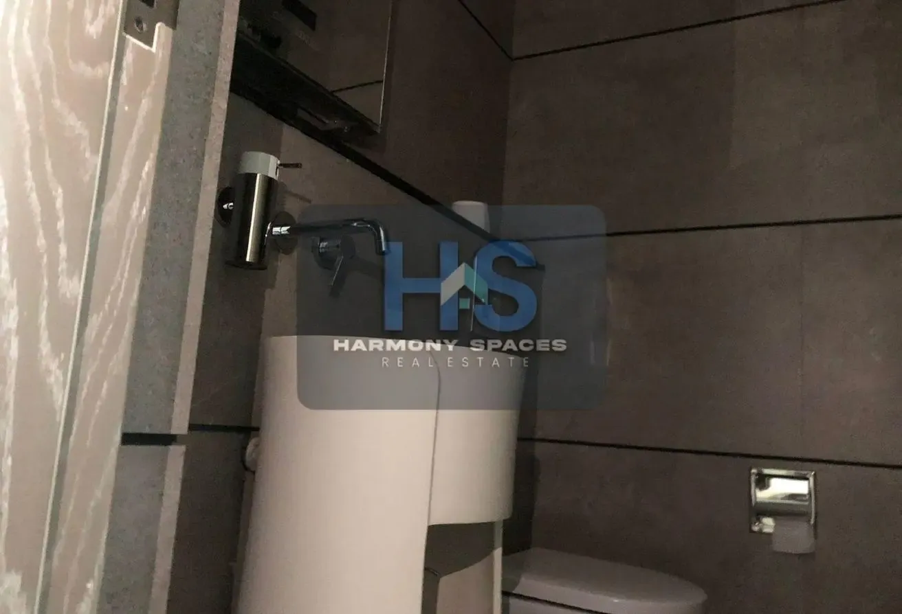 Fully furnished & Spacios Studio | Vacant