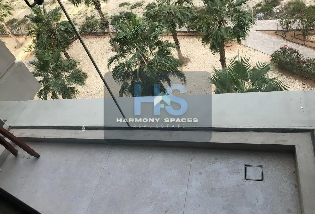 Fully furnished & Spacios Studio | Vacant