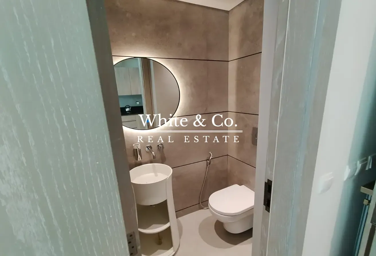 LARGE LAYOUT |  POOL VIEW | CHILLER FREE