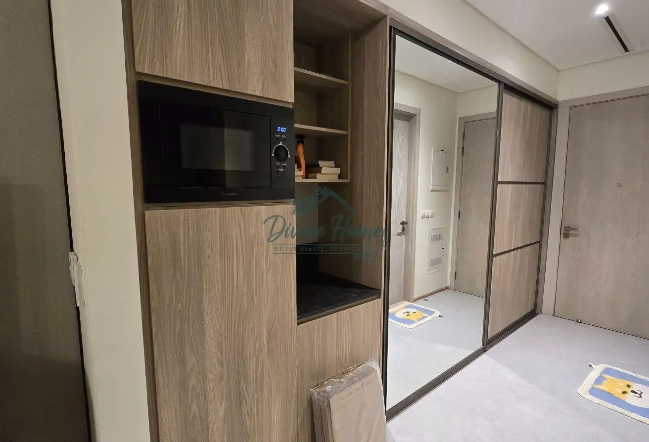 Fully Furnished | READY TO MOVE | GARDEN VIEW