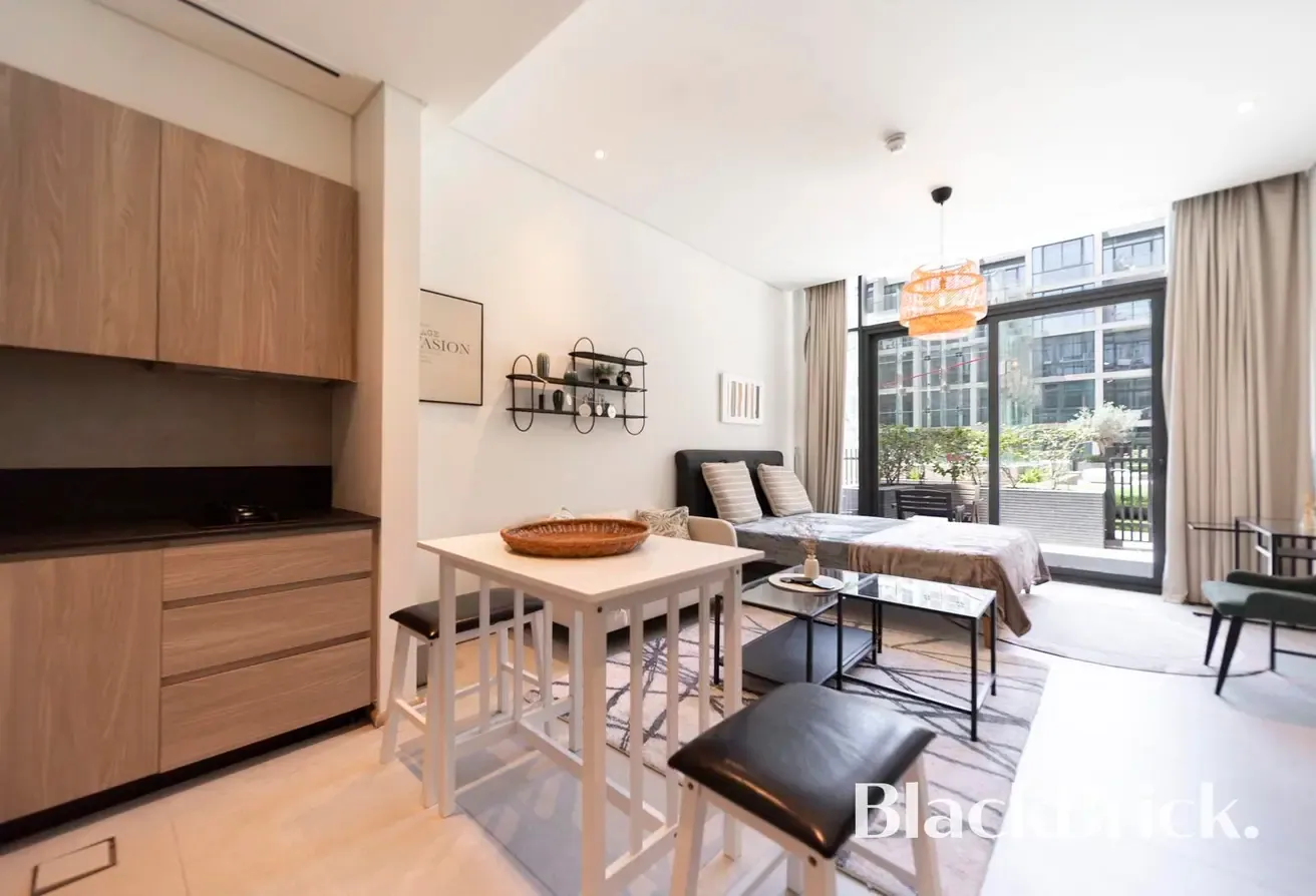 Charming Studio with Spacious Terrace | JVC