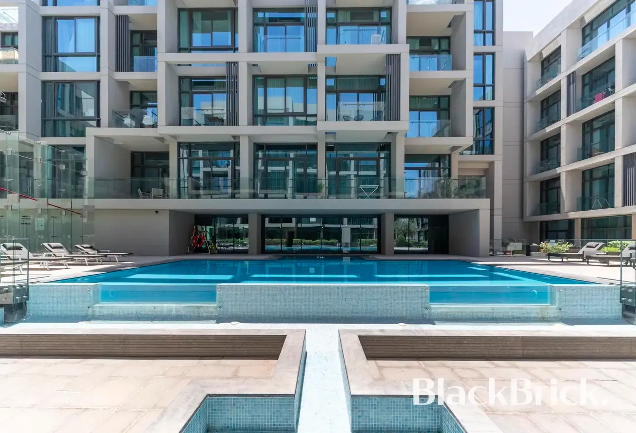 Charming Studio with Spacious Terrace | JVC