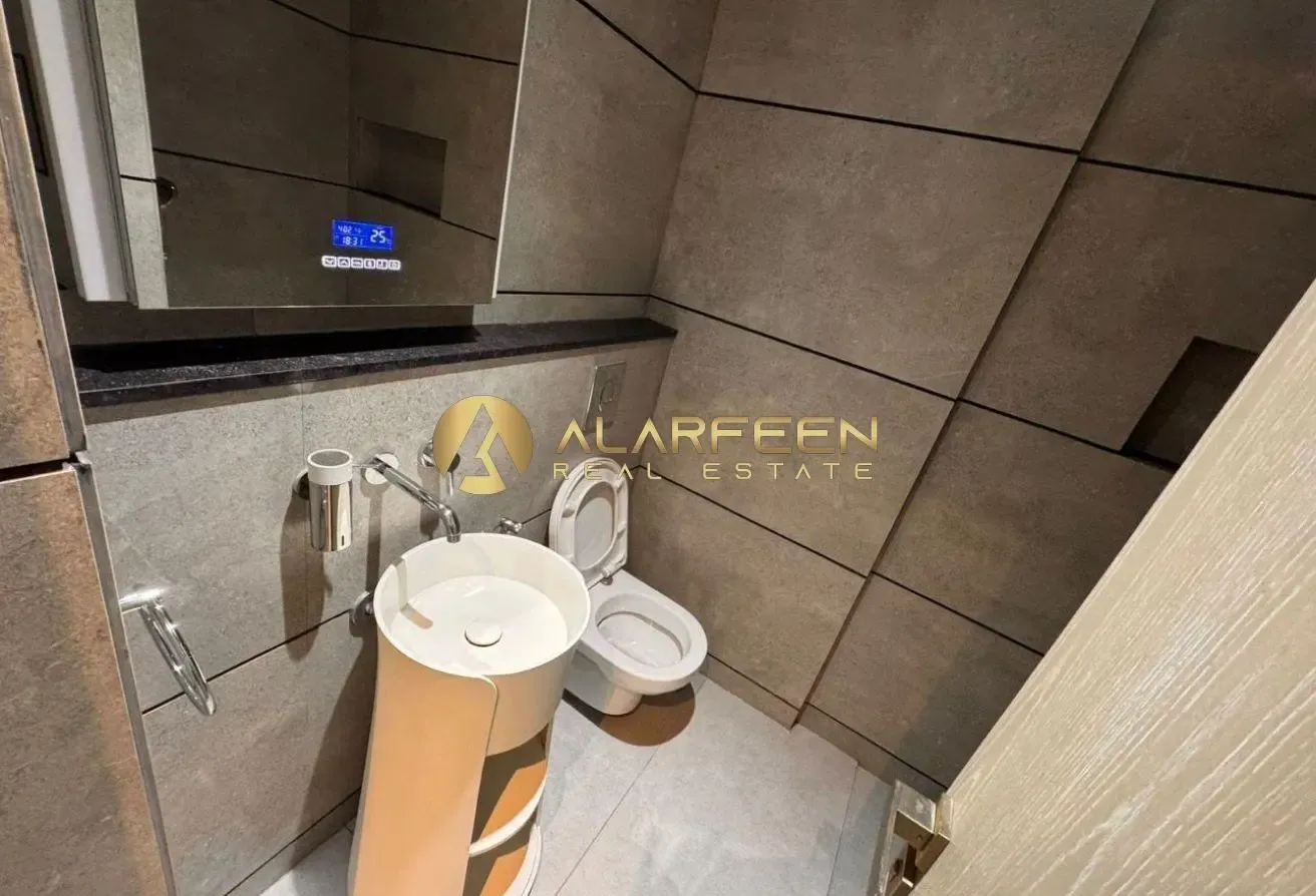 Luxury Living | Fully Furnished | Grab The Key
