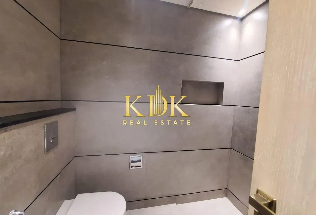 Furnished Studio | Prime Location | Park View