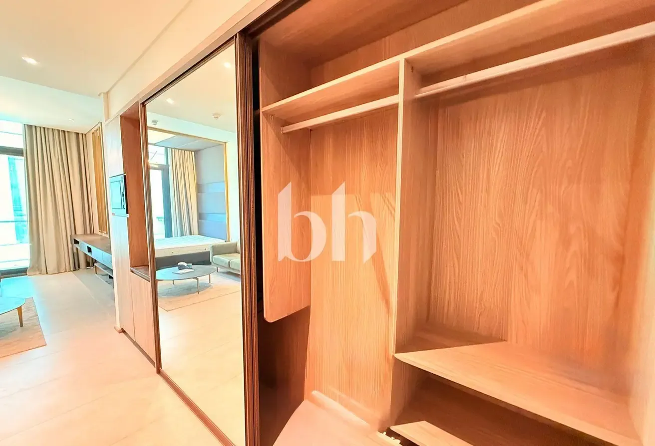 Vacant | Fully Furnished | Courtyard Views