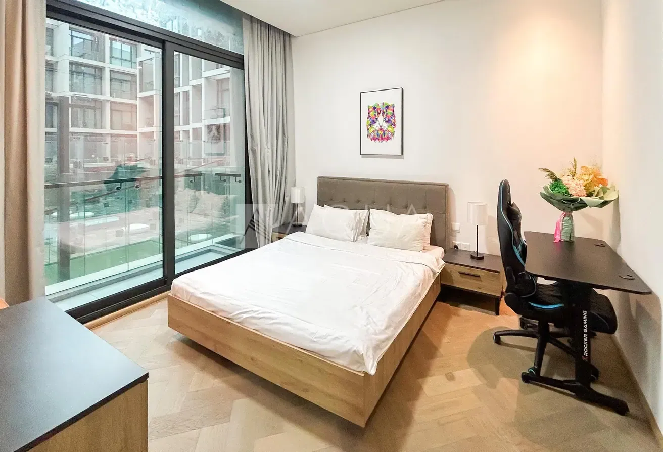 EXCLUSIVE | SEMI- FURNISHED | POOL VIEW