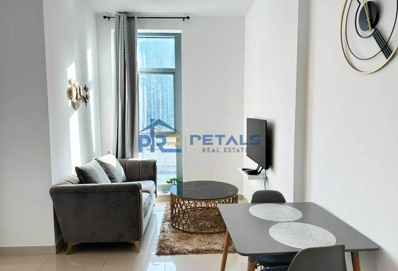 Fully Furnished Chiller Free Spacious Unit Vacant