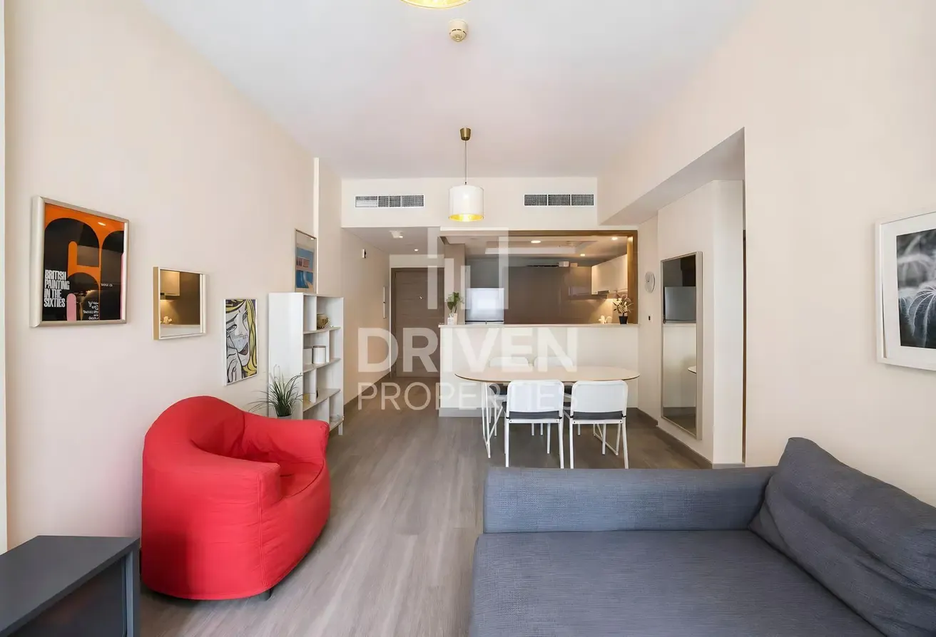 Large Layout | Fully Furnished | Elegant Apartment