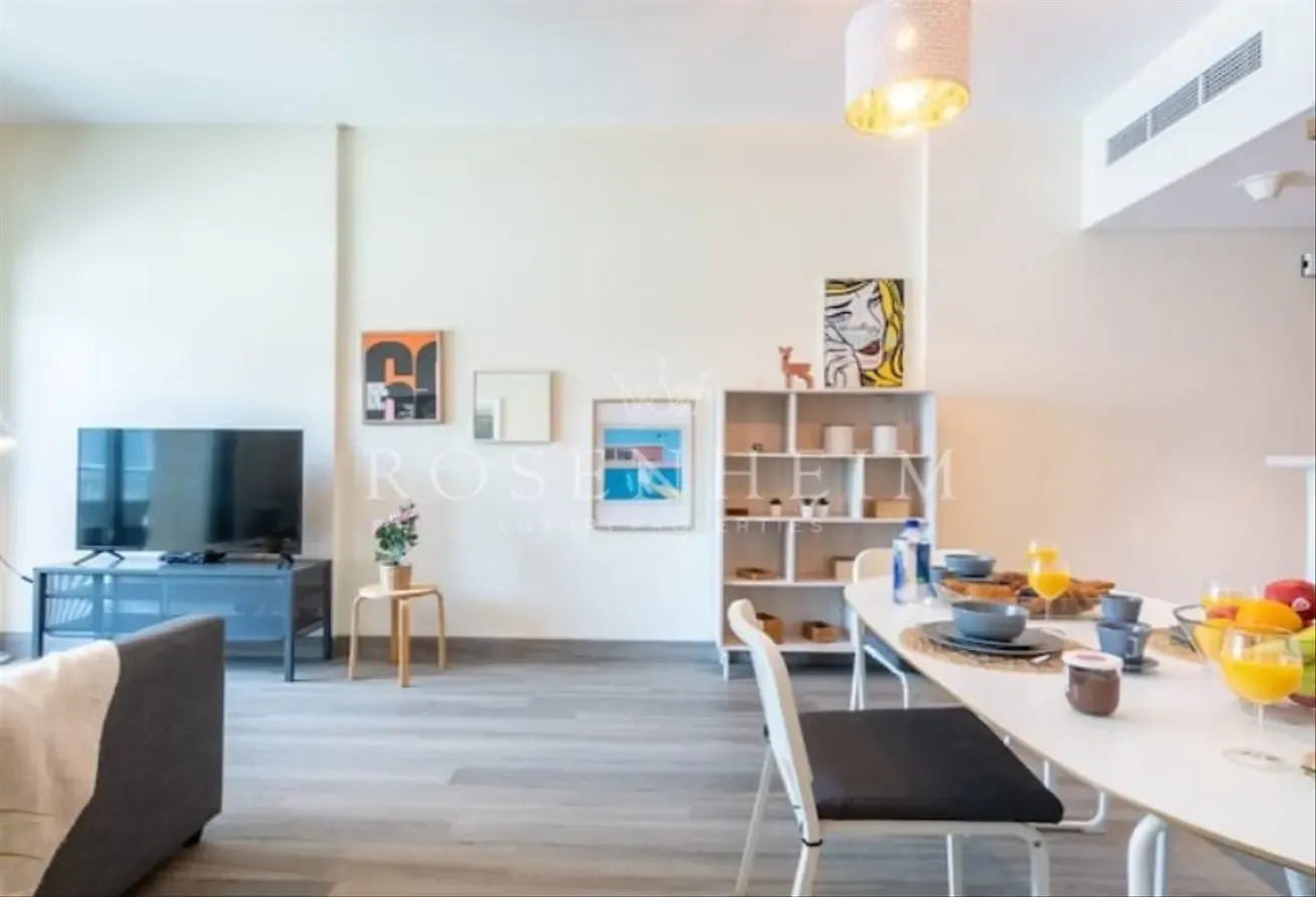 Fully Furnished | Middle Floor |  Multiple Cheques