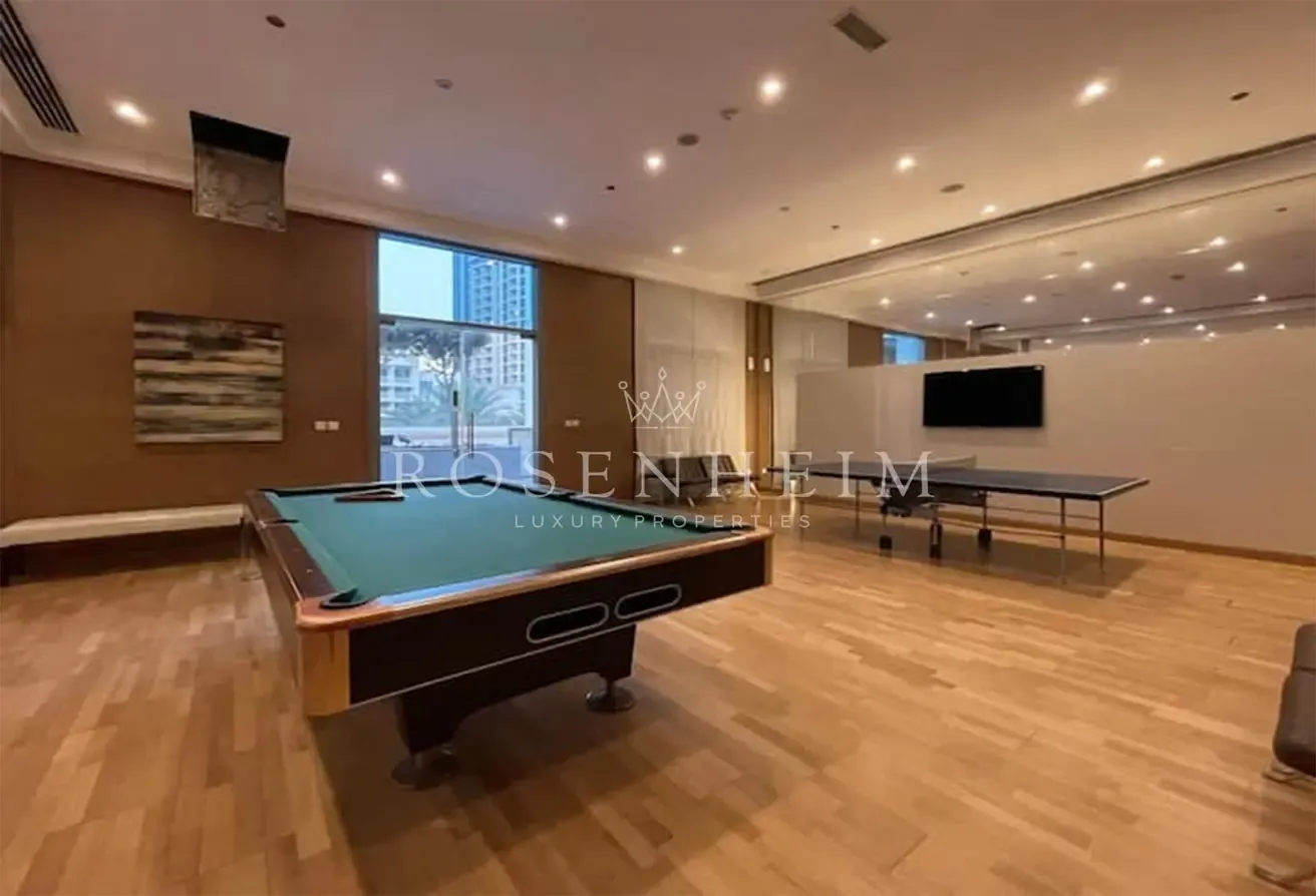 Fully Furnished | Middle Floor |  Multiple Cheques