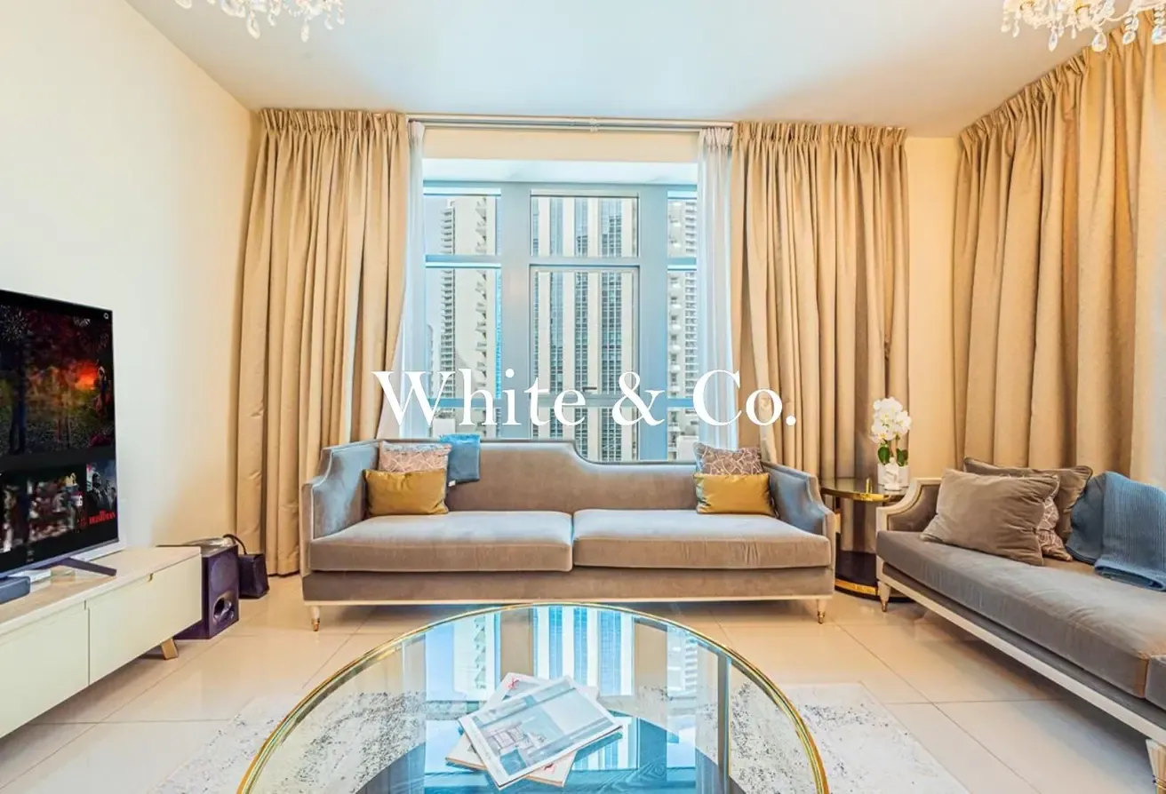 Vacant Now | Blvd views | Large Layout
