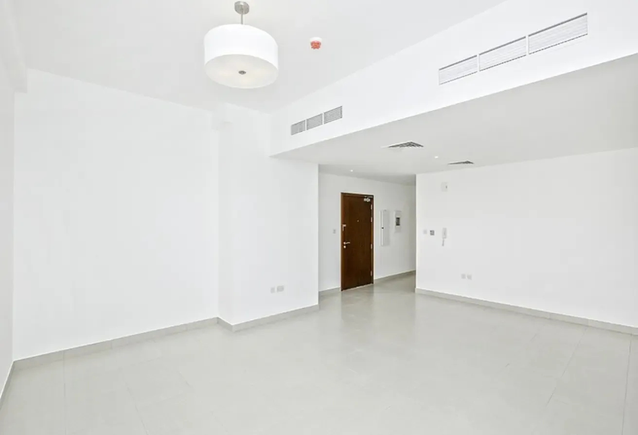 VACANT THIS MONTH | BIG LAYOUT | NEAR BUSINESS BAY